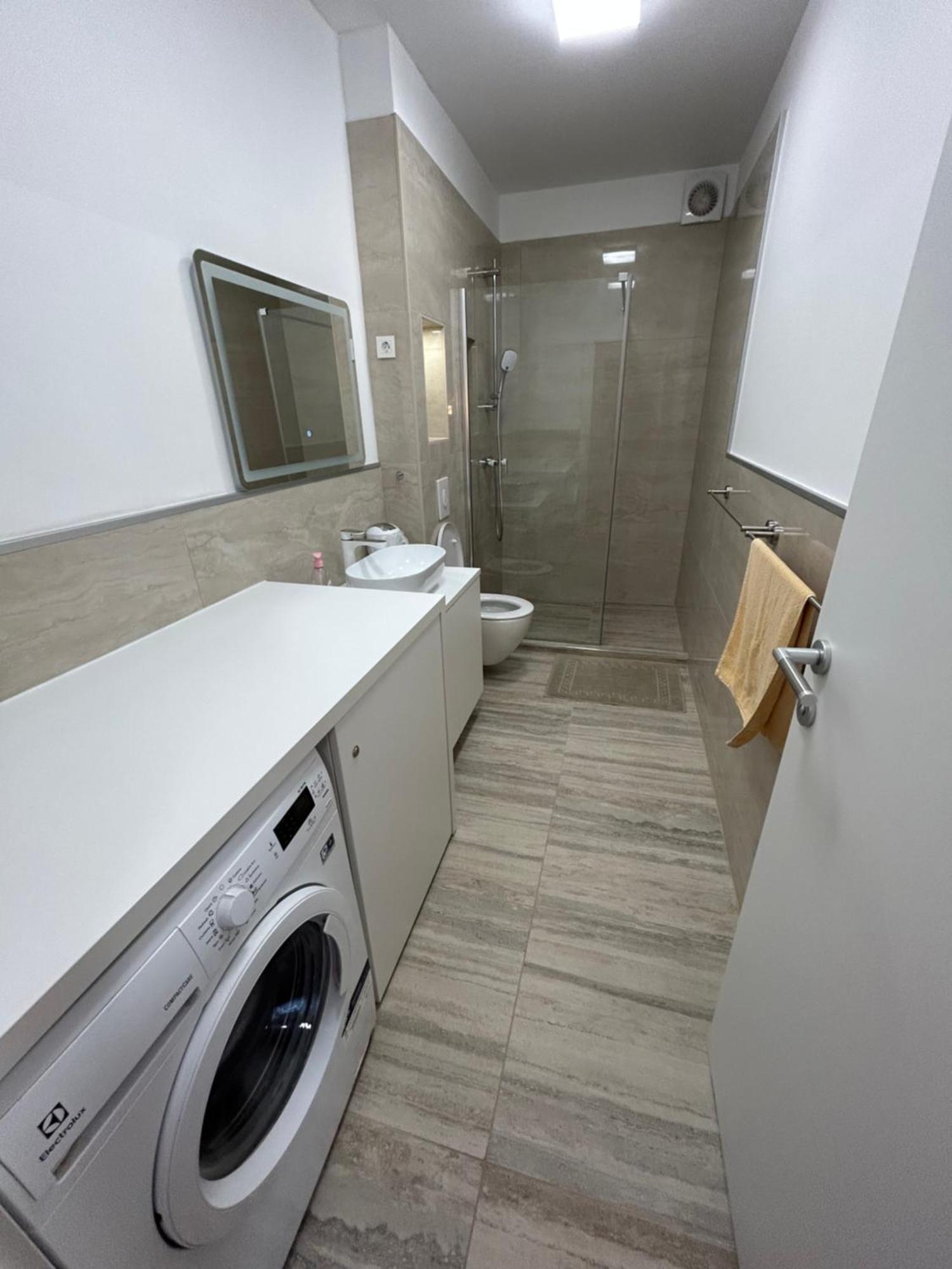 Casa Box Apartment Free Garage Maribor Kültér fotó