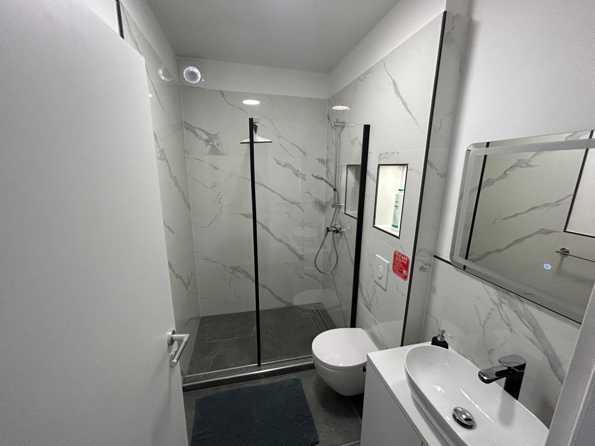 Casa Box Apartment Free Garage Maribor Kültér fotó